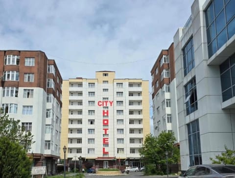 Property building, Day, Neighbourhood, City view, Street view, Location