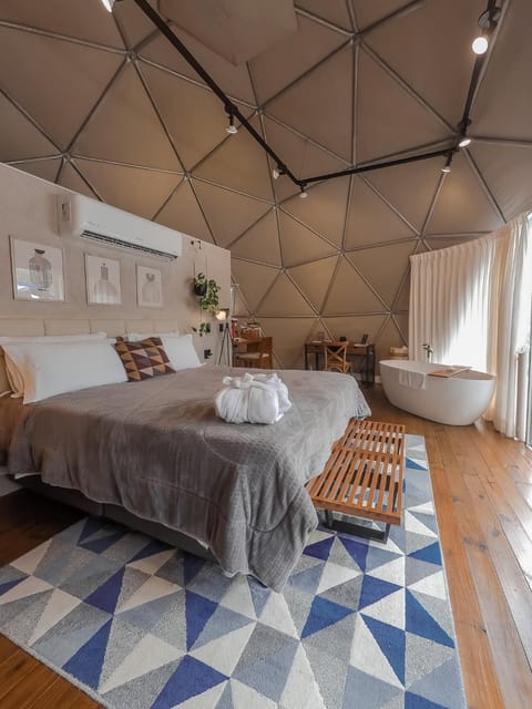 Bed, Photo of the whole room, Bedroom, Bath