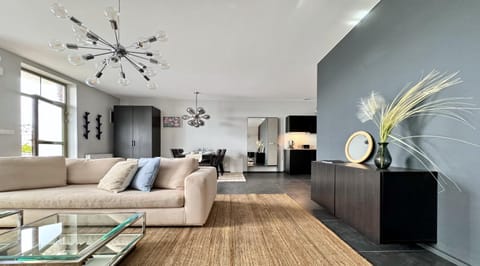 Patio, Restaurant/places to eat, Fishing, TV and multimedia, Coffee/tea facilities, Living room, Seating area, Beach, Windsurfing, Pets, River view, Sea view, dishwasher