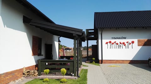 Property building, Street view