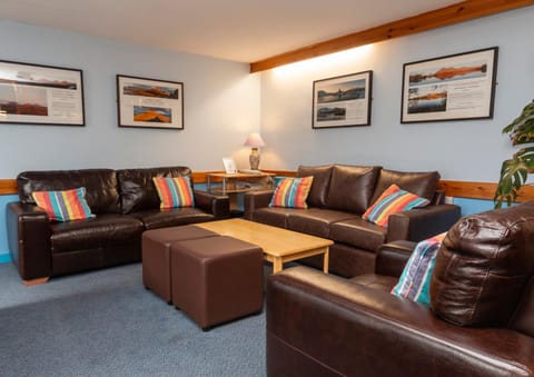 Communal lounge/ TV room, Living room, Seating area