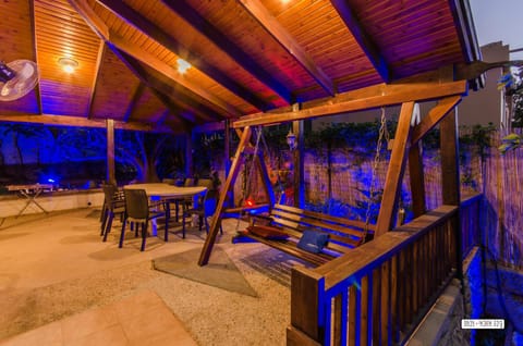 Garden, Balcony/Terrace