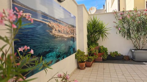 Day, Garden, Garden, Balcony/Terrace