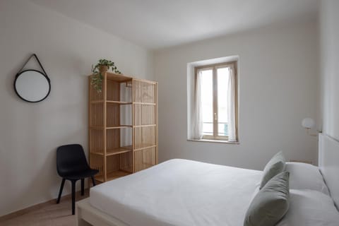 Bed, Photo of the whole room, Bedroom, wardrobe, air conditioner