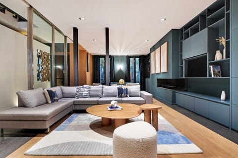 Fabulous House - a Gem in Chic Western Paris House in Paris