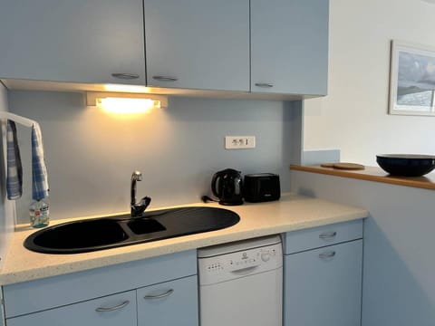 531 - Appartement T2 vue mer, à 100m de la Plage Apartment in Brittany