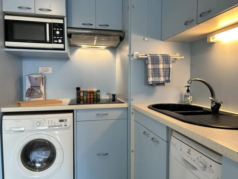 531 - Appartement T2 vue mer, à 100m de la Plage Apartment in Brittany