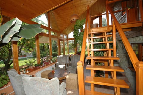 Other, Seating area