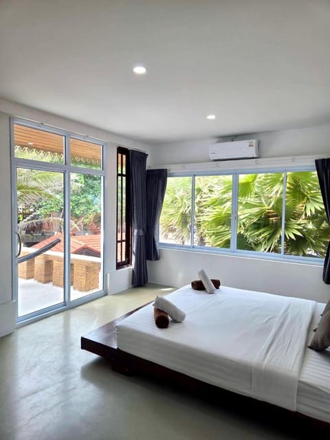 Mountain Reef Beach Resort Resort in Ko Tao