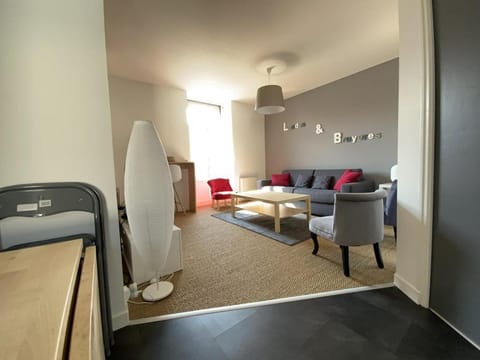 653 - Appartement à Erquy, à 100m de la plage et des commerces Apartment in Brittany