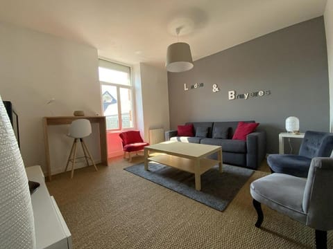 653 - Appartement à Erquy, à 100m de la plage et des commerces Apartment in Brittany