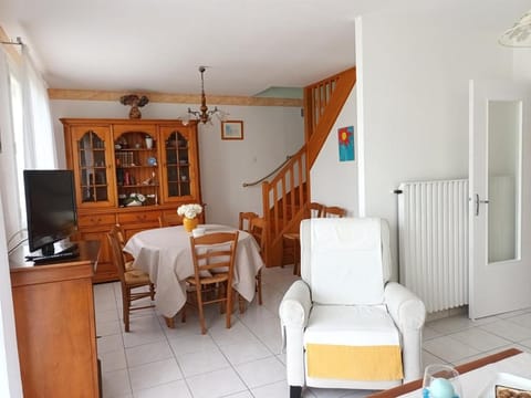 654 - Charmante maison à Erquy, à environ 1km200 du centre des commerces et des plages Villa in Brittany