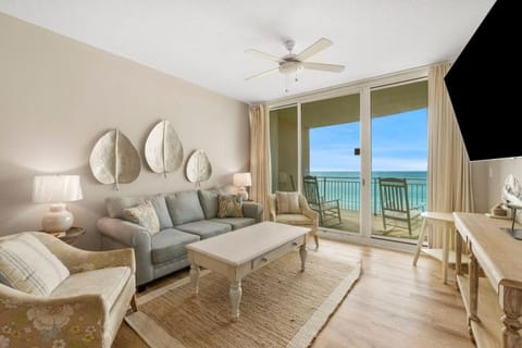 TV and multimedia, Living room, Sea view