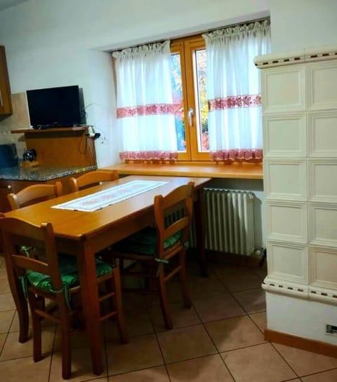 Appartamento Daniela Dolomiti. Apartment in Friuli-Venezia Giulia