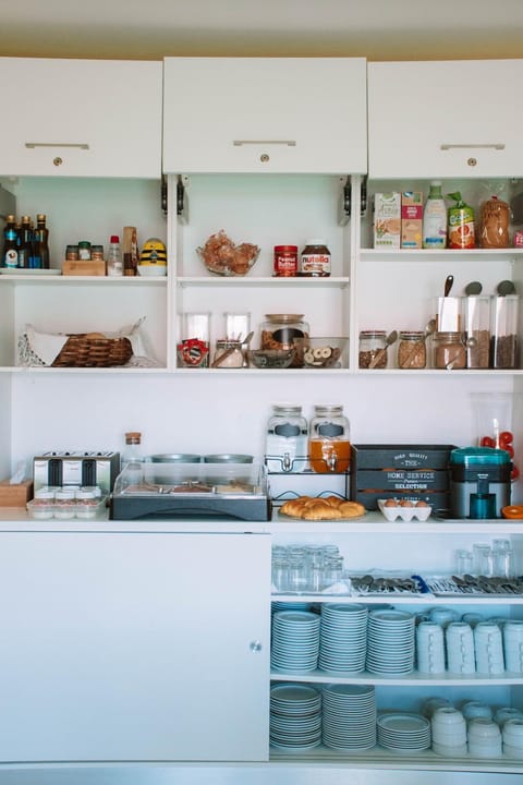 Food and drinks, Food, minibar