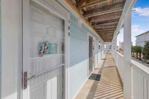 Lagoon Run 105 by Vacation Homes Collection Apartment in West Beach