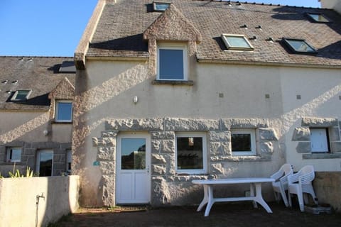 704 - Belle maison au Domaine de LANRUEN, résidence privée face à la plage Villa in Brittany