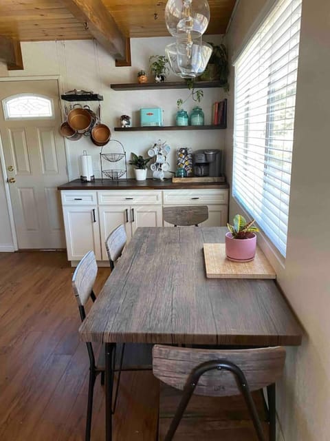 Blissfully Wild -with Hot Tub and pets are welcome House in Idyllwild-Pine Cove