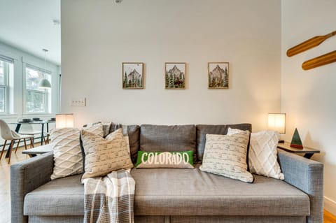 2 Mi to RMNP Mtn-View Grand Lake Loft! Apartment in Grand Lake