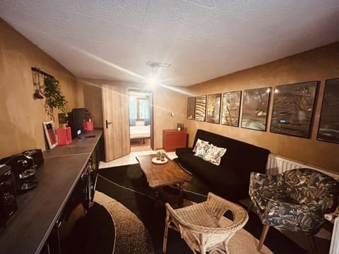 LA MARIEFACTURE - Comme c'est Jungle Apartment in Saarland, 66, Germany