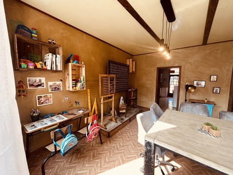 LA MARIEFACTURE - Comme à l'Ecole Apartment in Saarland, 66, Germany