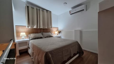 Bed, Photo of the whole room, air conditioner