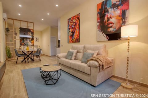 TV and multimedia, Living room, Dining area