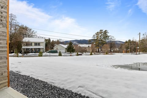 Upstate NY Lake House House in Queensbury