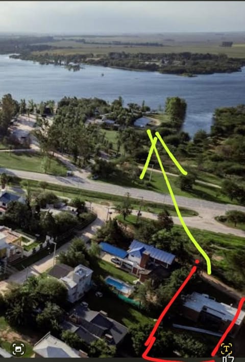 Bird's eye view, Location