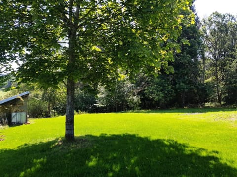 Gîte de France Gîte bel air 3 épis - Gîte de France 6 personnes MAE-0124 Apartment in Auvergne-Rhône-Alpes