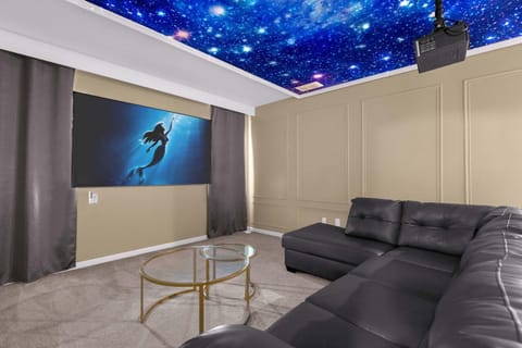 TV and multimedia, Living room, Seating area