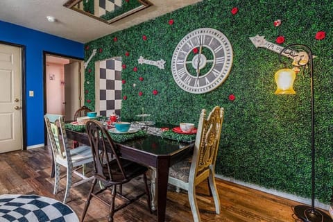 Alice- The Wonderland Experience Apartment in Salem