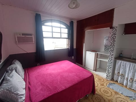 Photo of the whole room, air conditioner