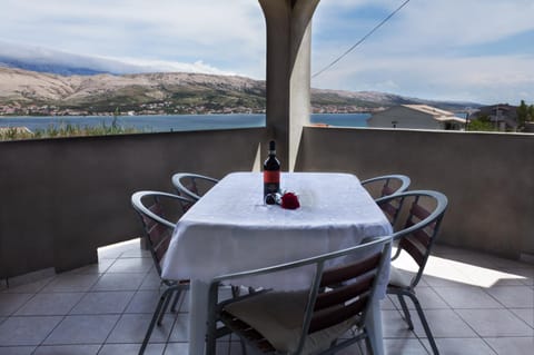 Balcony/Terrace, Balcony/Terrace, Decorative detail, City view, Mountain view, Sea view