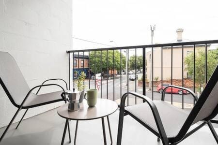 CBD Apartment with WiFi & Parking Apartment in Launceston