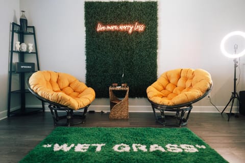 Living room, Seating area, Text overlay