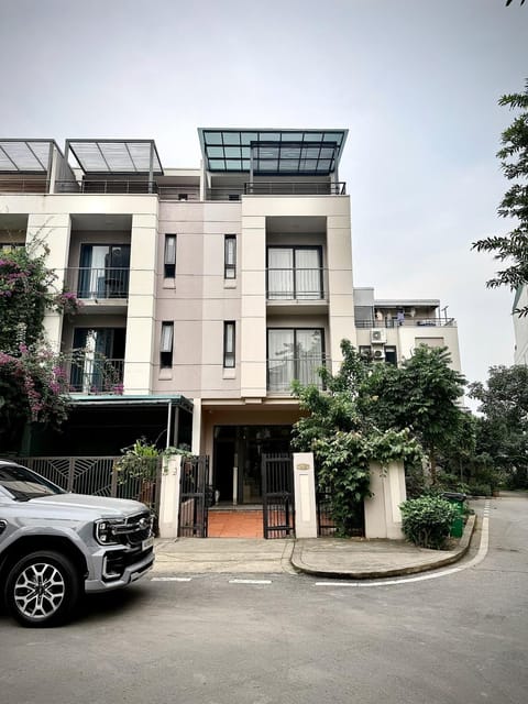 Property building, Parking