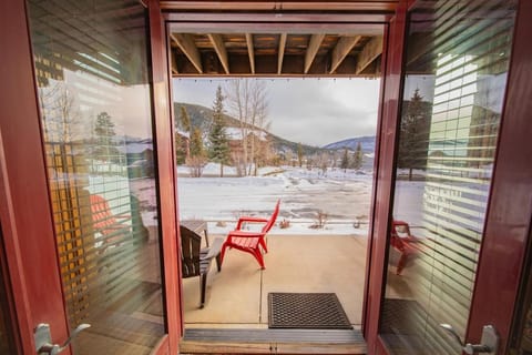 Antlers Gulch 106 by SummitCove Lodging House in Keystone