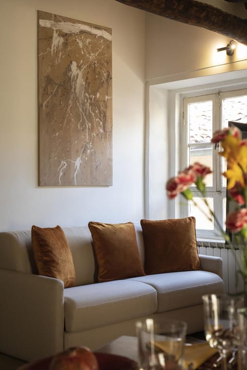 La Mansardina Beccheria Central Apartment 1 double bedroom, 1 sofa bed Apartment in Capannori