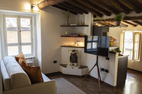 La Mansardina Beccheria Central Apartment 1 double bedroom, 1 sofa bed Apartment in Capannori