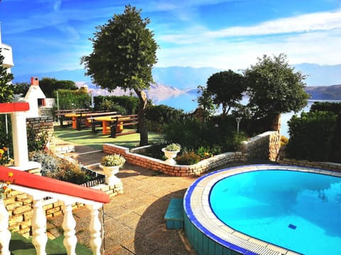 Day, Natural landscape, Garden, Garden, Garden view, Mountain view, Pool view, Sea view, Swimming pool, sunbed