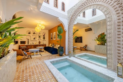 Hot Tub, Pool view, Swimming pool