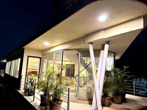 View (from property/room), Balcony/Terrace