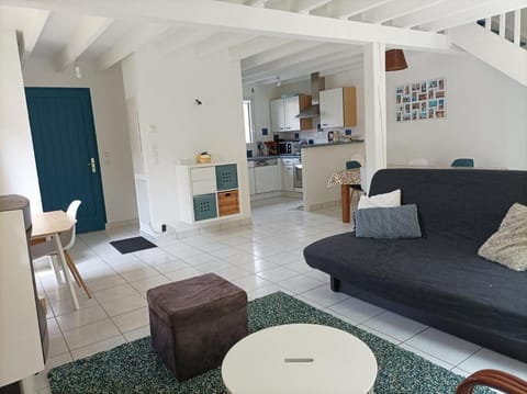 761 - Maison individuelle, dans une résidence privée avec piscine, disposant d'un jardin plein sud sans vis-à-vis Villa in Brittany