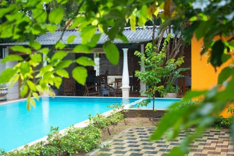 Garden, Swimming pool