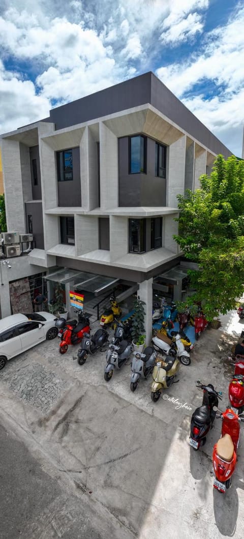Property building, Facade/entrance