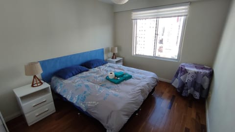 Bed, TV and multimedia, Photo of the whole room, Bedroom, furniture, pet friendly, pet friendly, towels