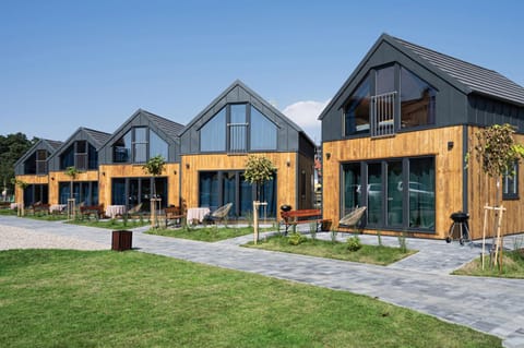 Property building, Spring, Natural landscape, Garden