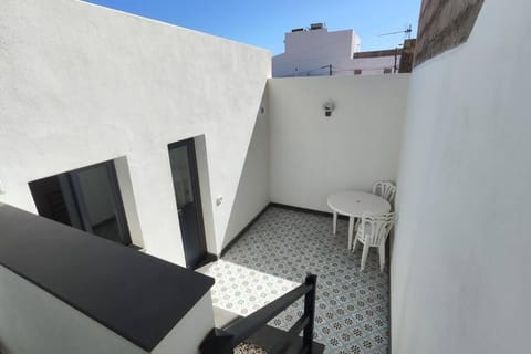 La Caracola 3hab+Solarium A 1min. De La Playa House in El Hierro