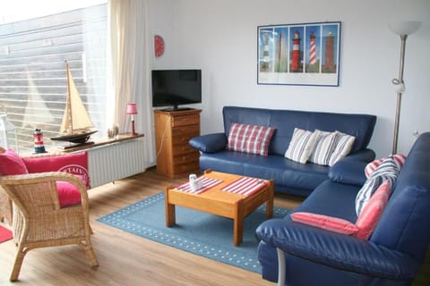 Communal lounge/ TV room, TV and multimedia